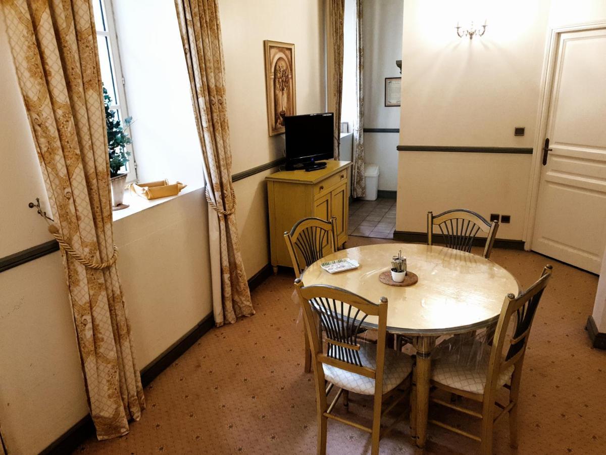 Appartement Chateau Des Gipieres Монбран-ле-Бен Екстериор снимка